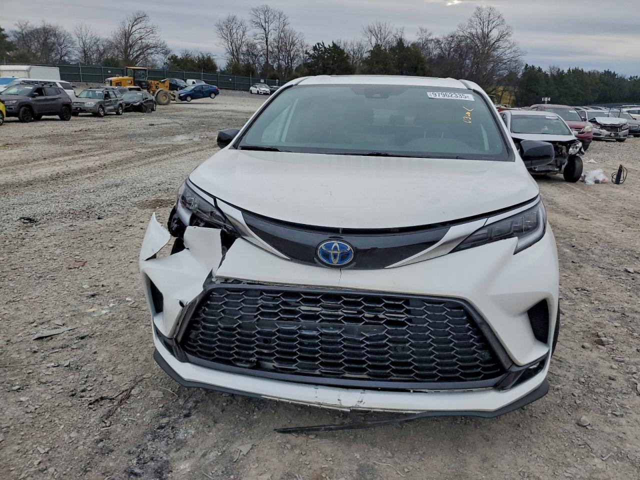 Toyota Sienna Xse Image 4