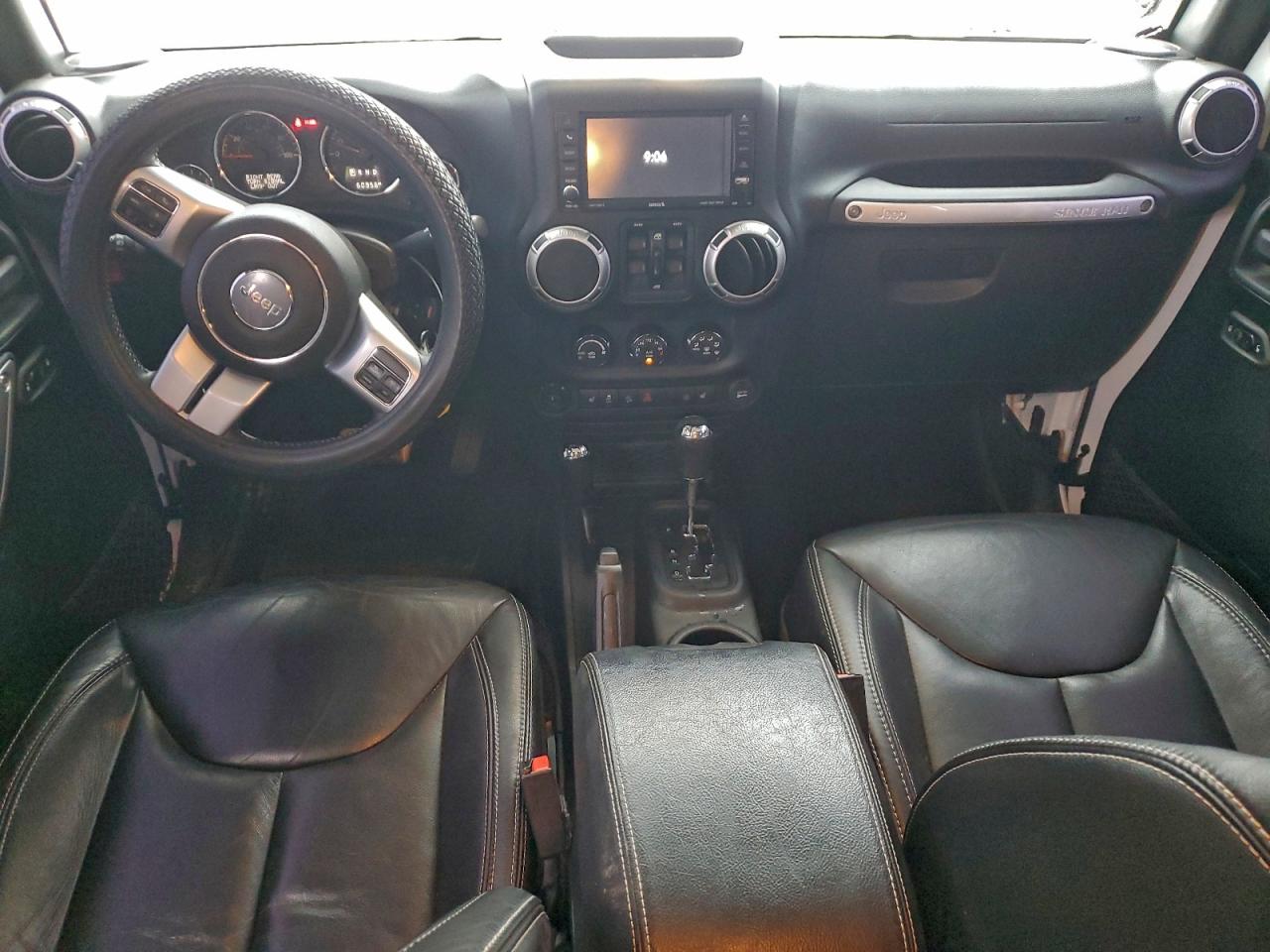 Jeep Wrangler Rubicon Image 5