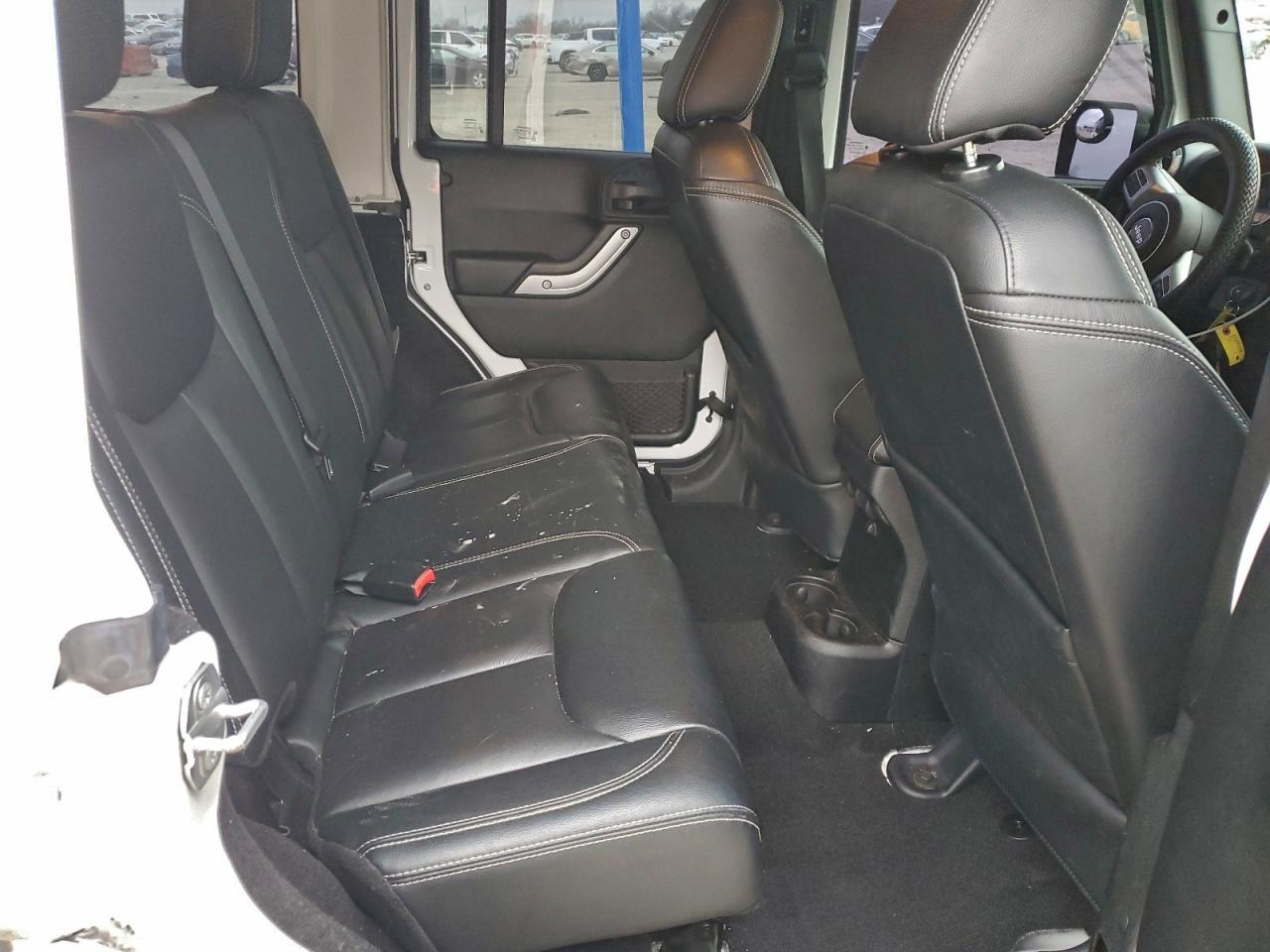 Jeep Wrangler Rubicon Image 9