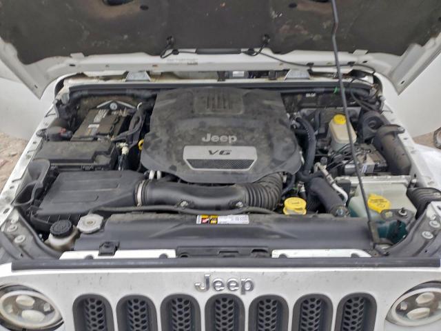 Jeep Wrangler Rubicon Image 12