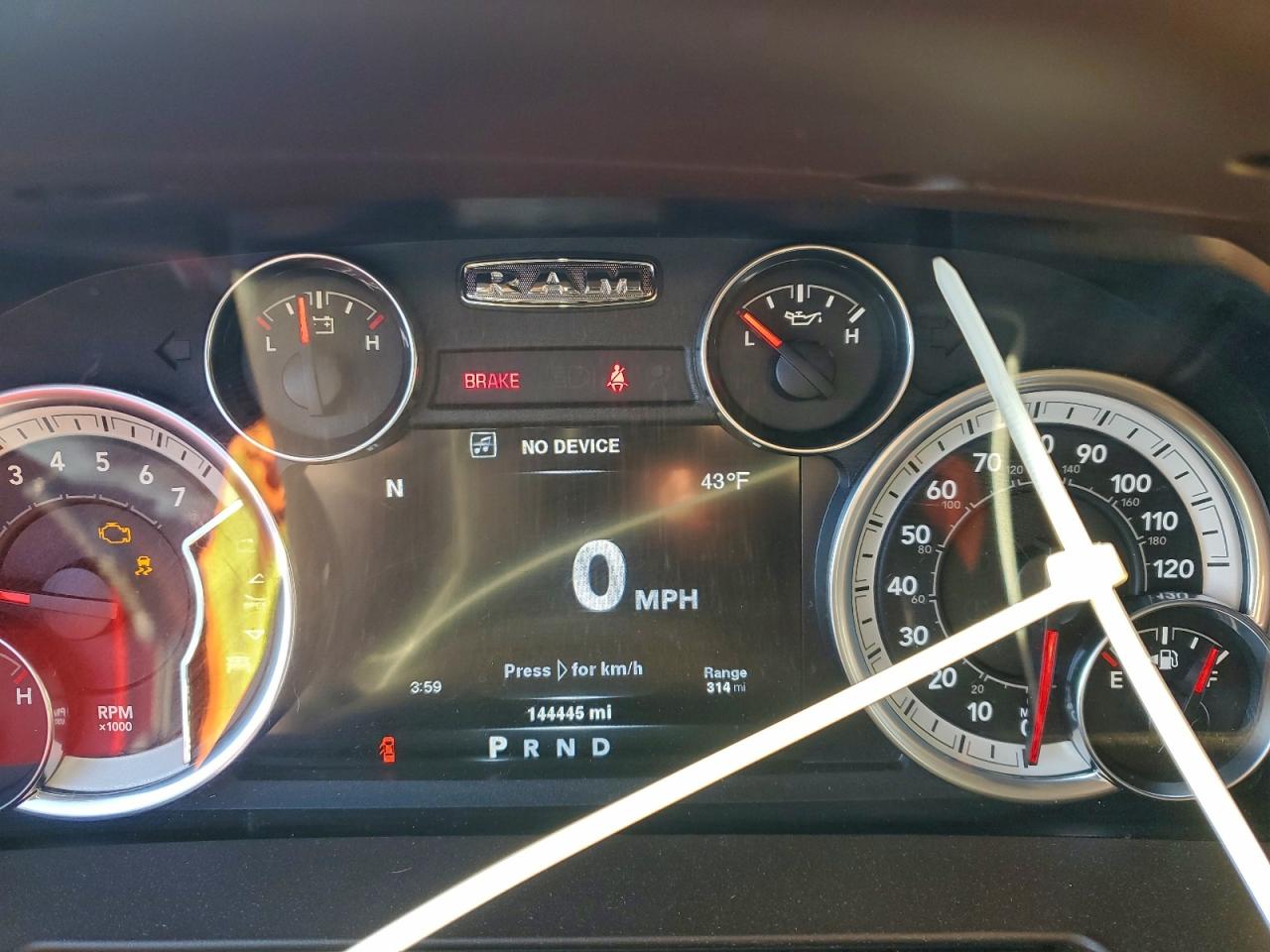 Ram 1500 Laramie Image 3