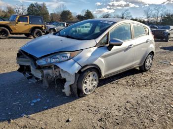  Salvage Ford Fiesta