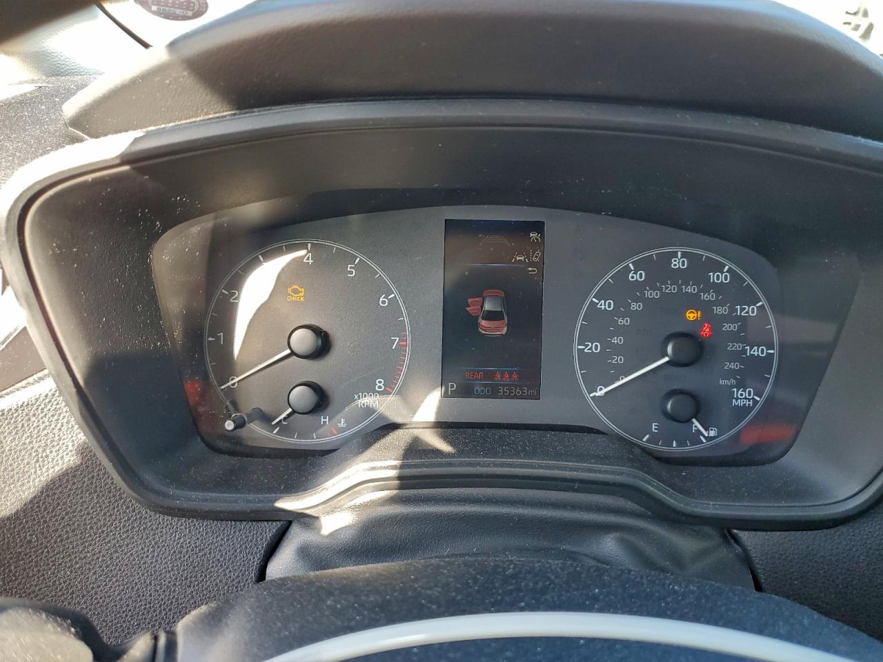 Toyota Corolla Le Image 8