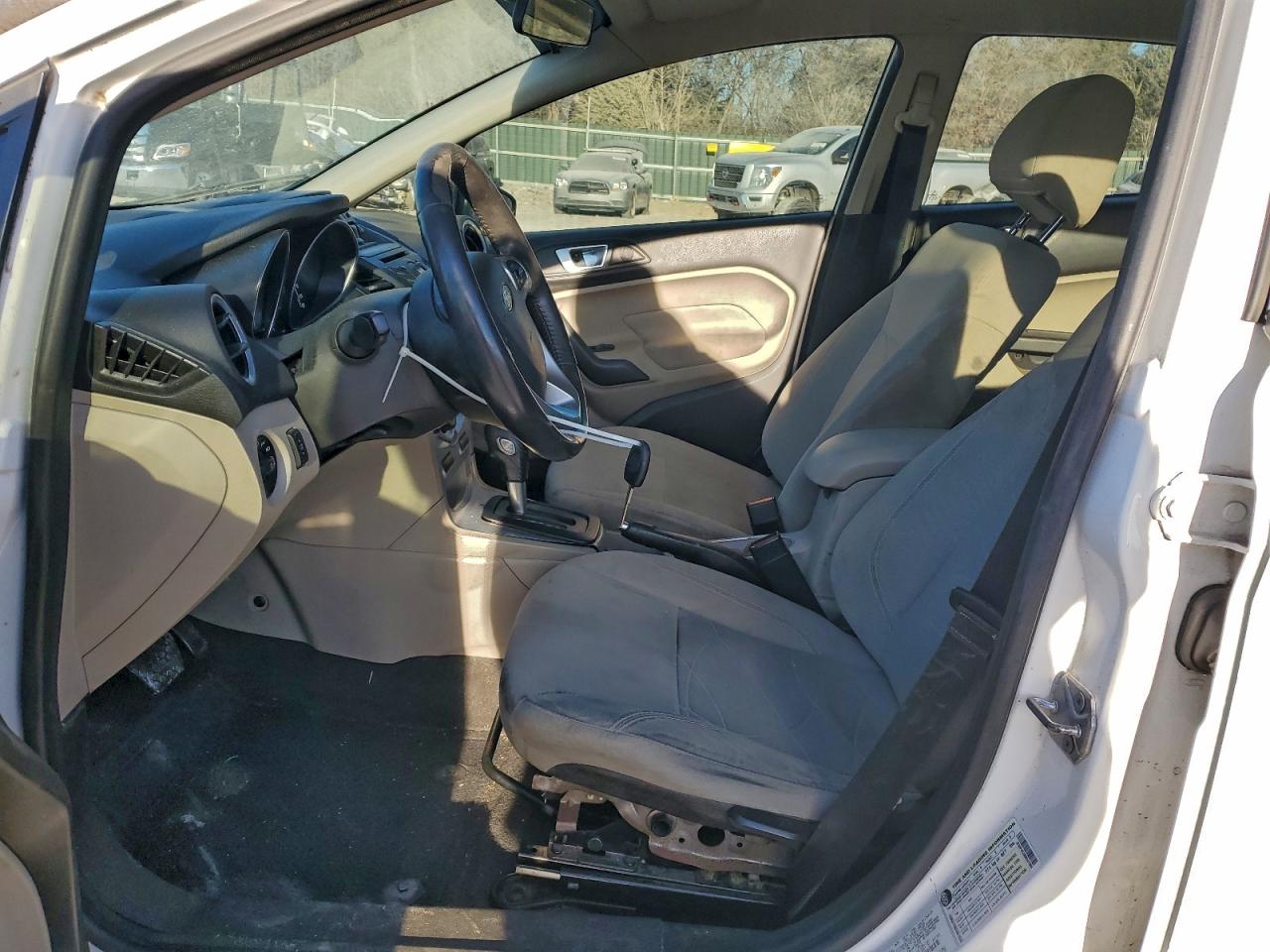 Ford Fiesta Se Image 8