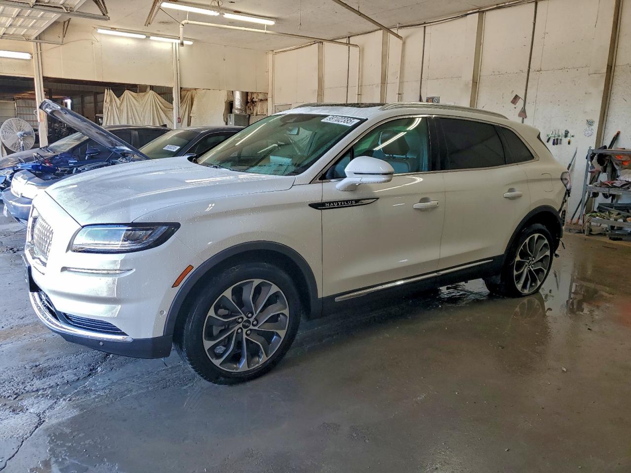 Lincoln Nautilus Reserve Image 1