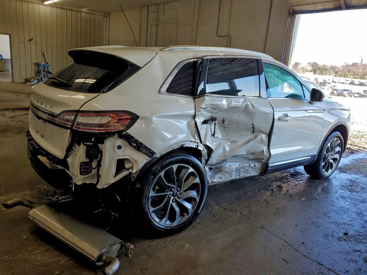 Lincoln Nautilus Reserve Image 11