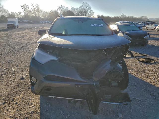 Toyota RAV4 Adventure Image 5