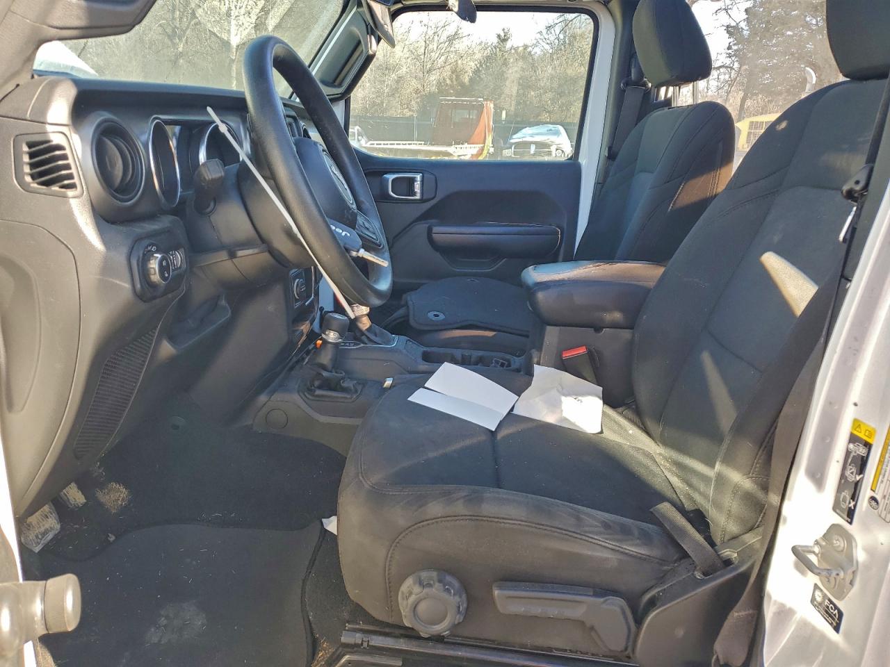 Jeep Gladiator Sport Image 5