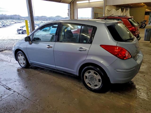 Nissan Versa S Image 5