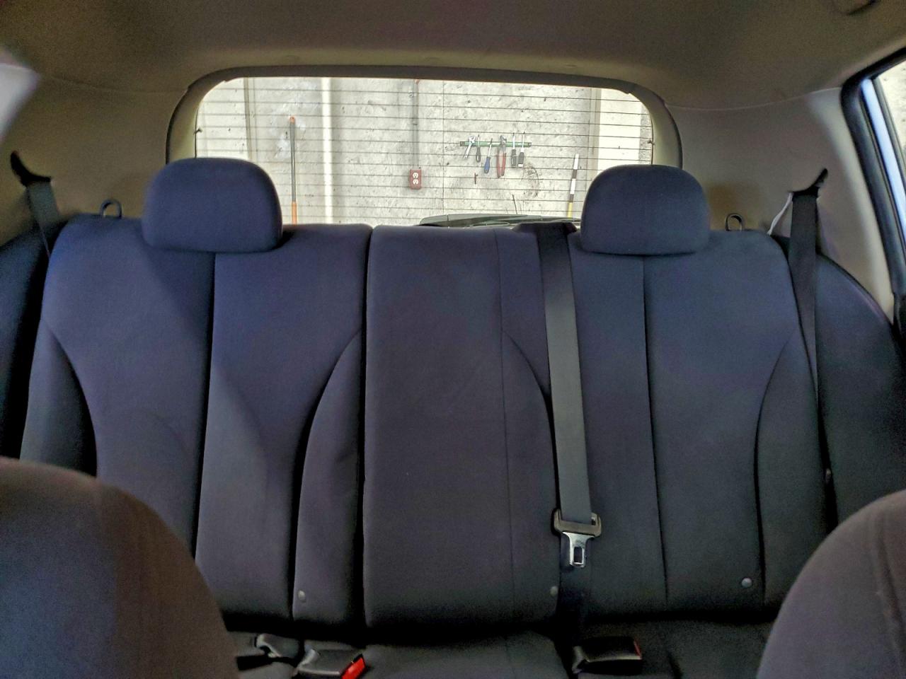 Nissan Versa S Image 9