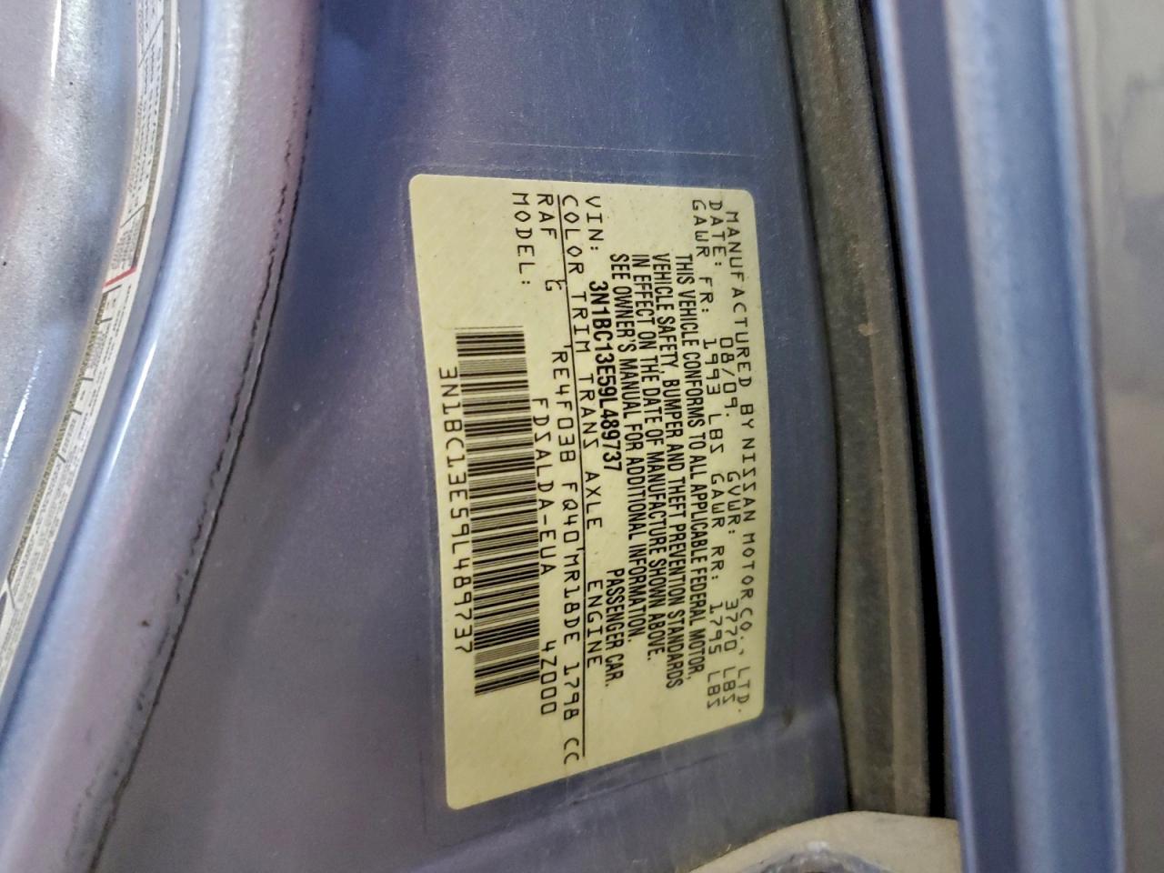 Nissan Versa S Image 11