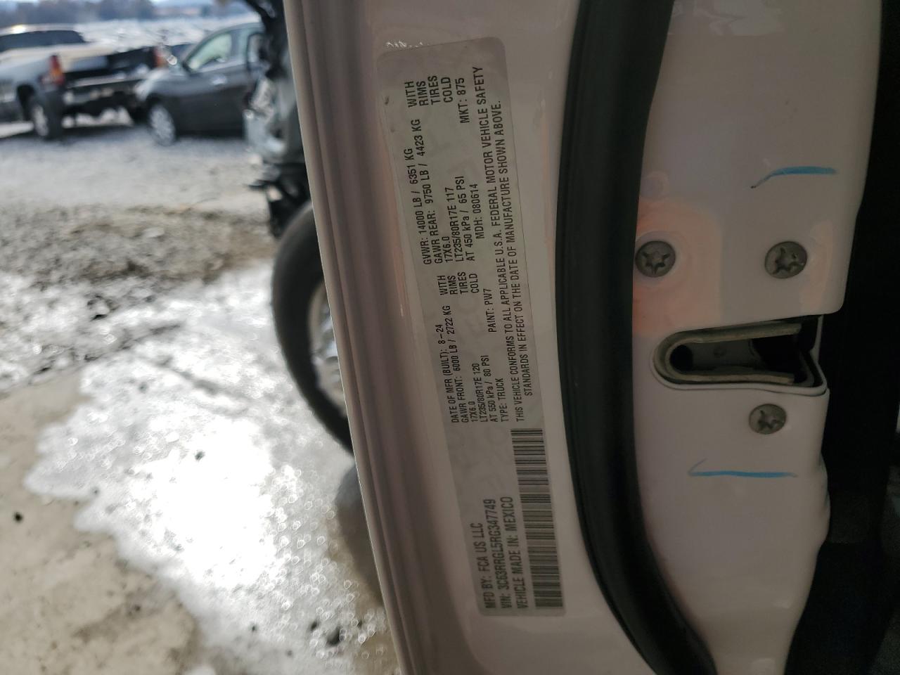 Ram 3500 Tradesman Image 11