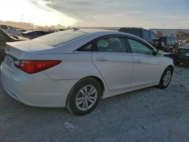 Hyundai SONATA Gls Image 3