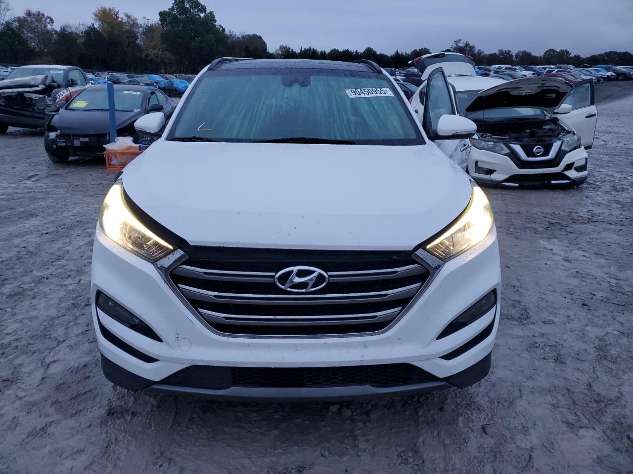 Hyundai TUCSON Limited Image 2