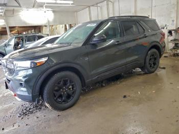  Salvage Ford Explorer