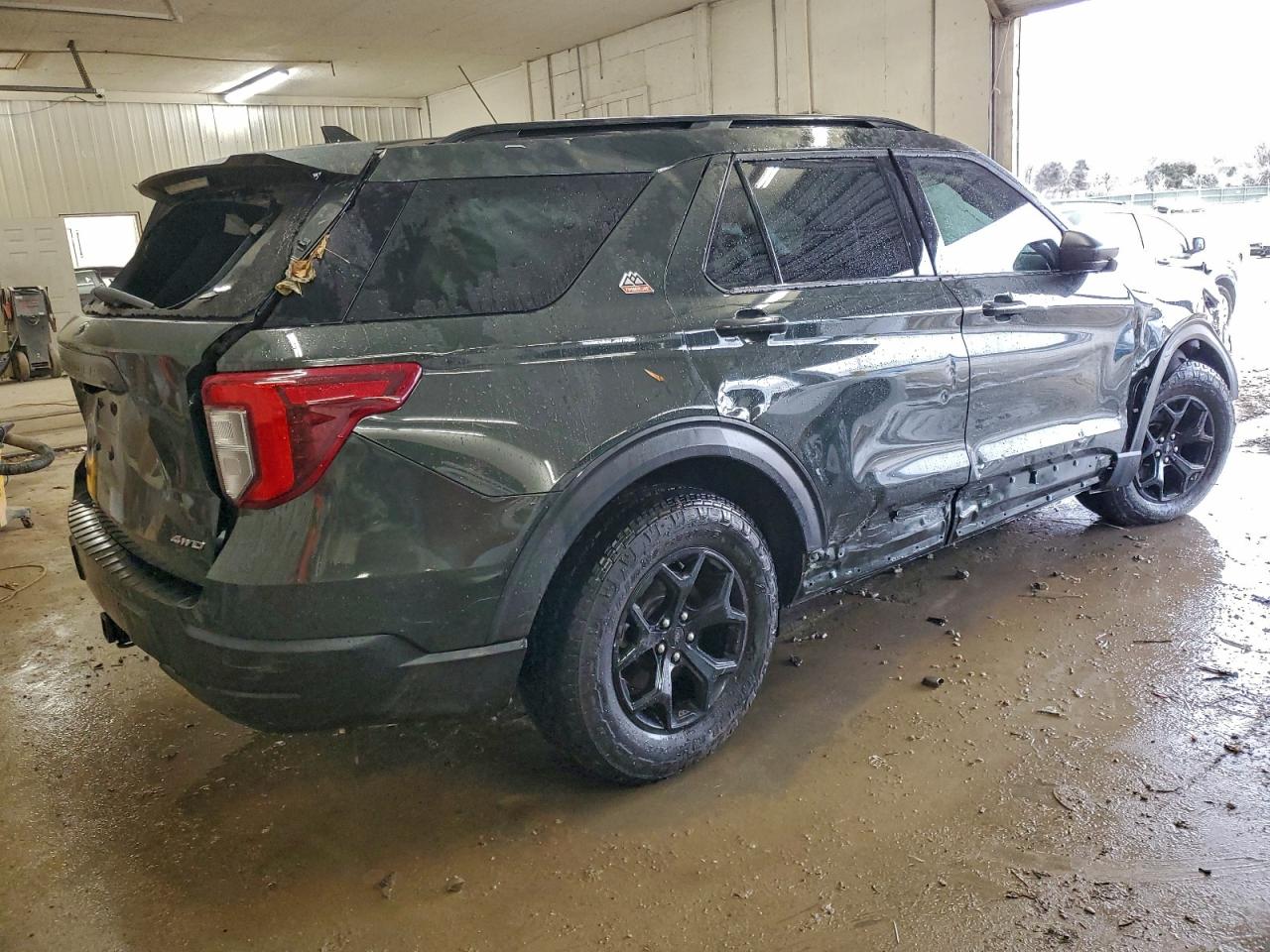 Ford Explorer Timberline Image 11