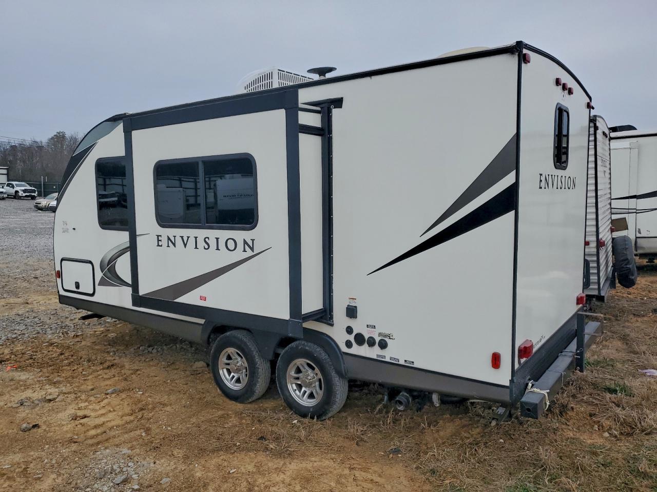 Gulf Stream Trailer Image 2