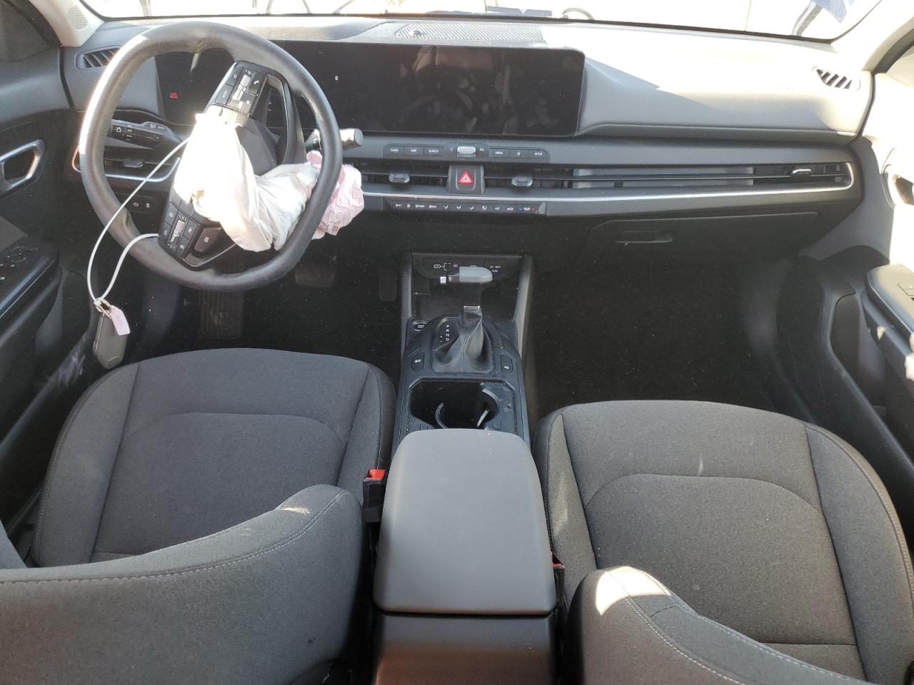 Kia K4 Lx Lx Image 10