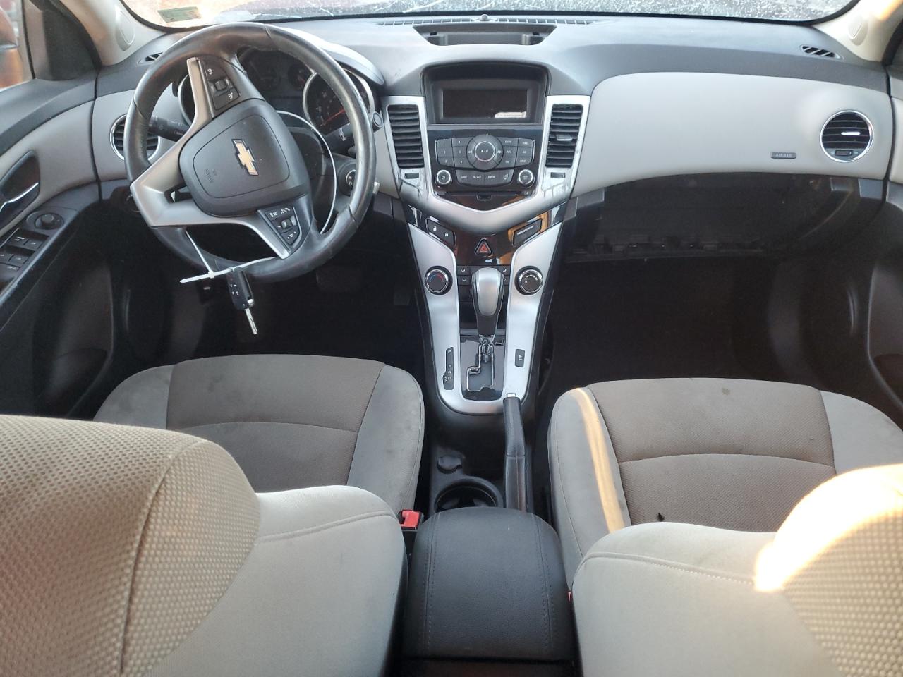 Chevrolet Cruze Eco Image 8