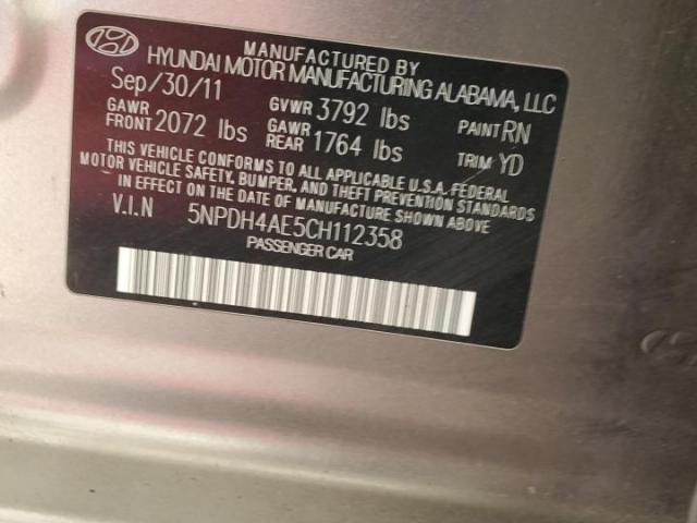 Hyundai ELANTRA Gls Image 10