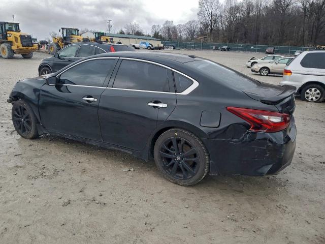 Nissan Altima 2.5 Image 9