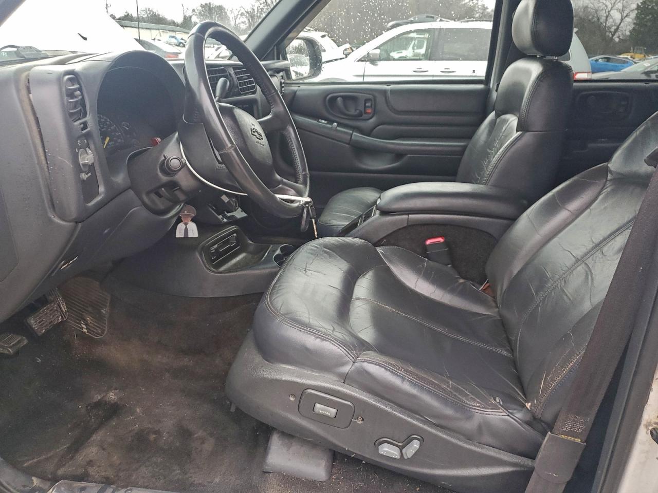 Chevrolet Blazer Image 7