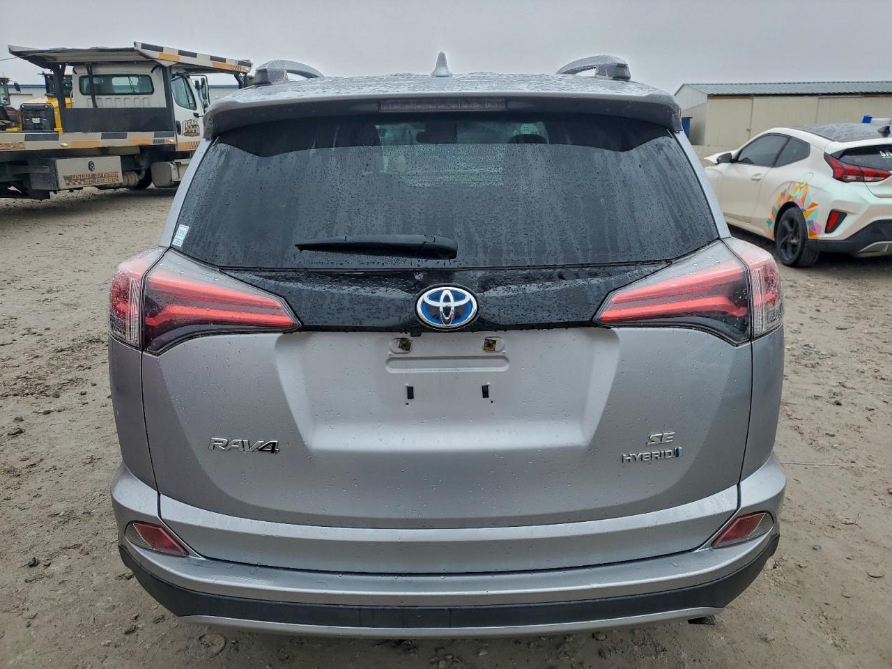 Toyota RAV4 Se Image 13