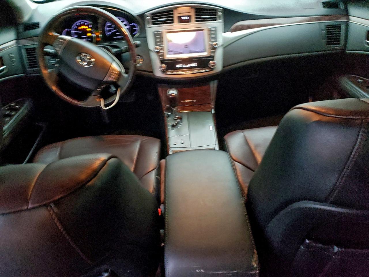 Toyota Avalon Base Image 8