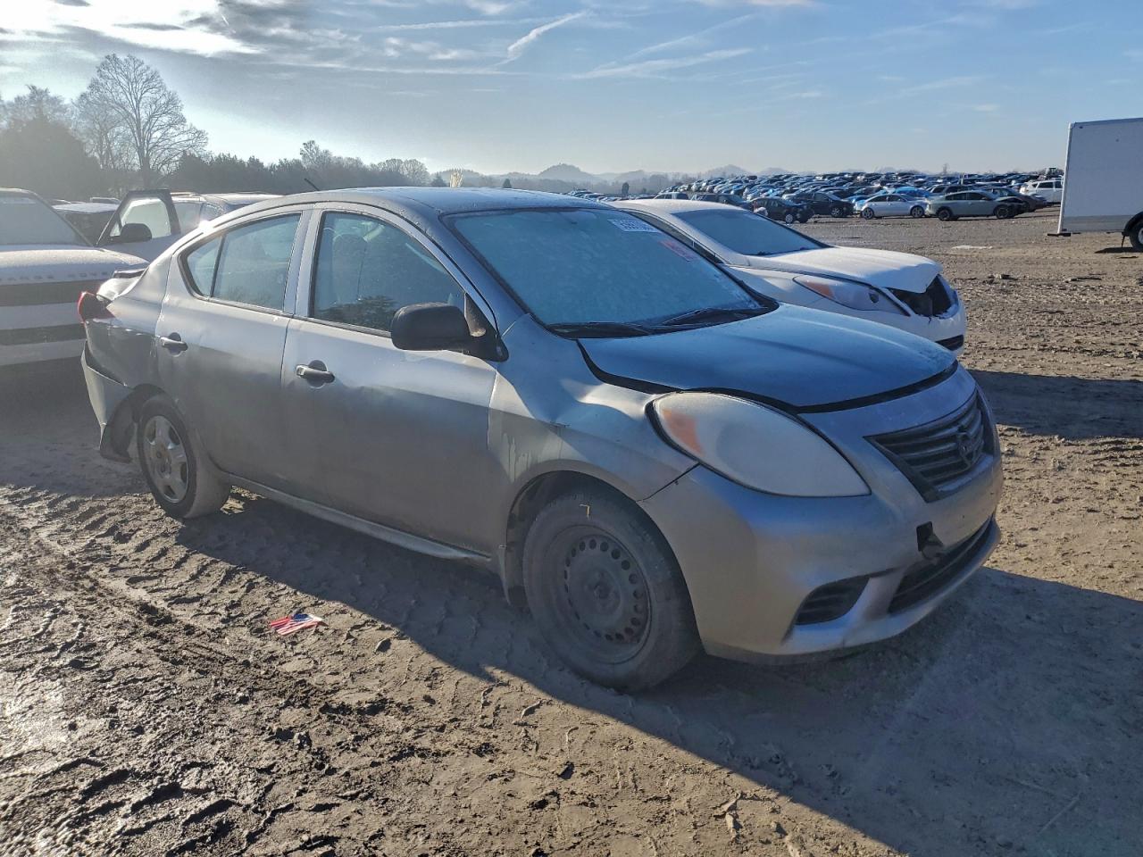 Nissan Versa S Image 5