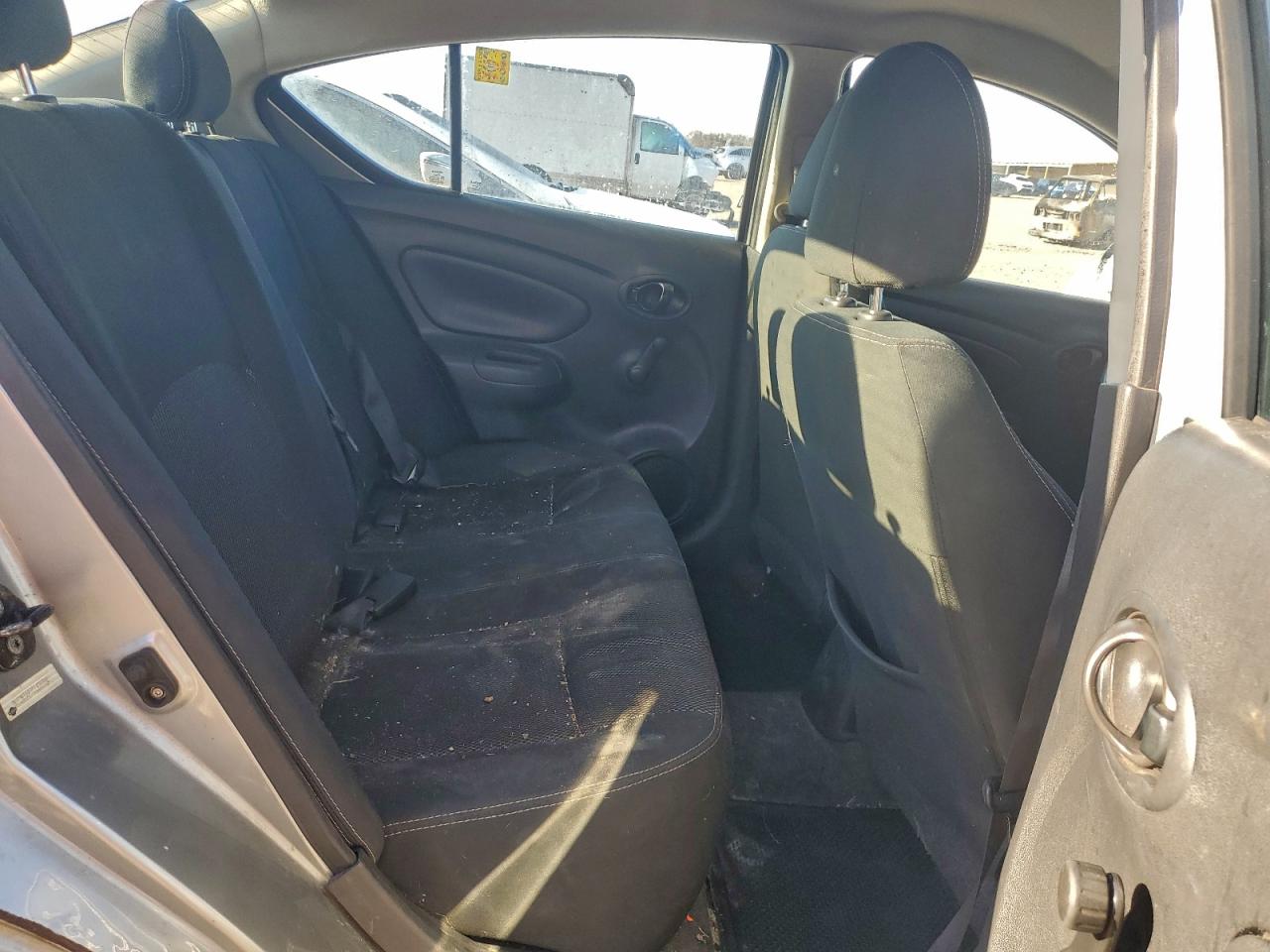 Nissan Versa S Image 10