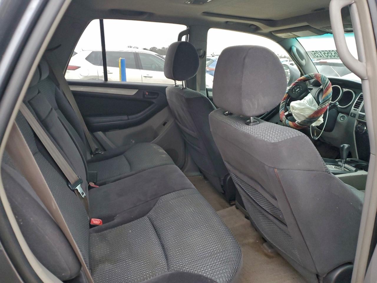 Toyota 4Runner Sr5 Image 10