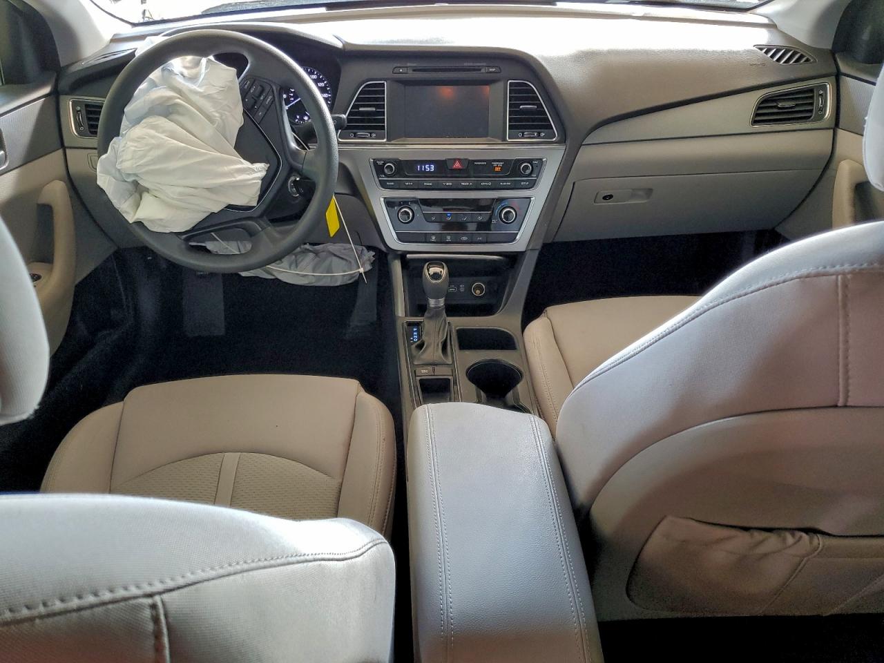 Hyundai SONATA Se Image 2