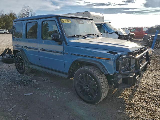 Mercedes-Benz G-Class 550 Image 12
