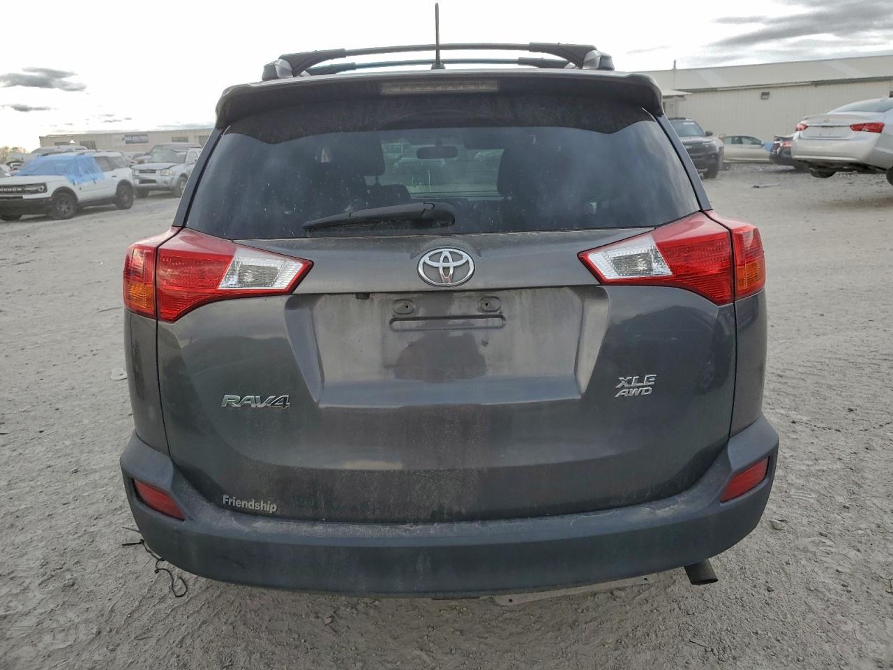 Toyota RAV4 Xle Image 10