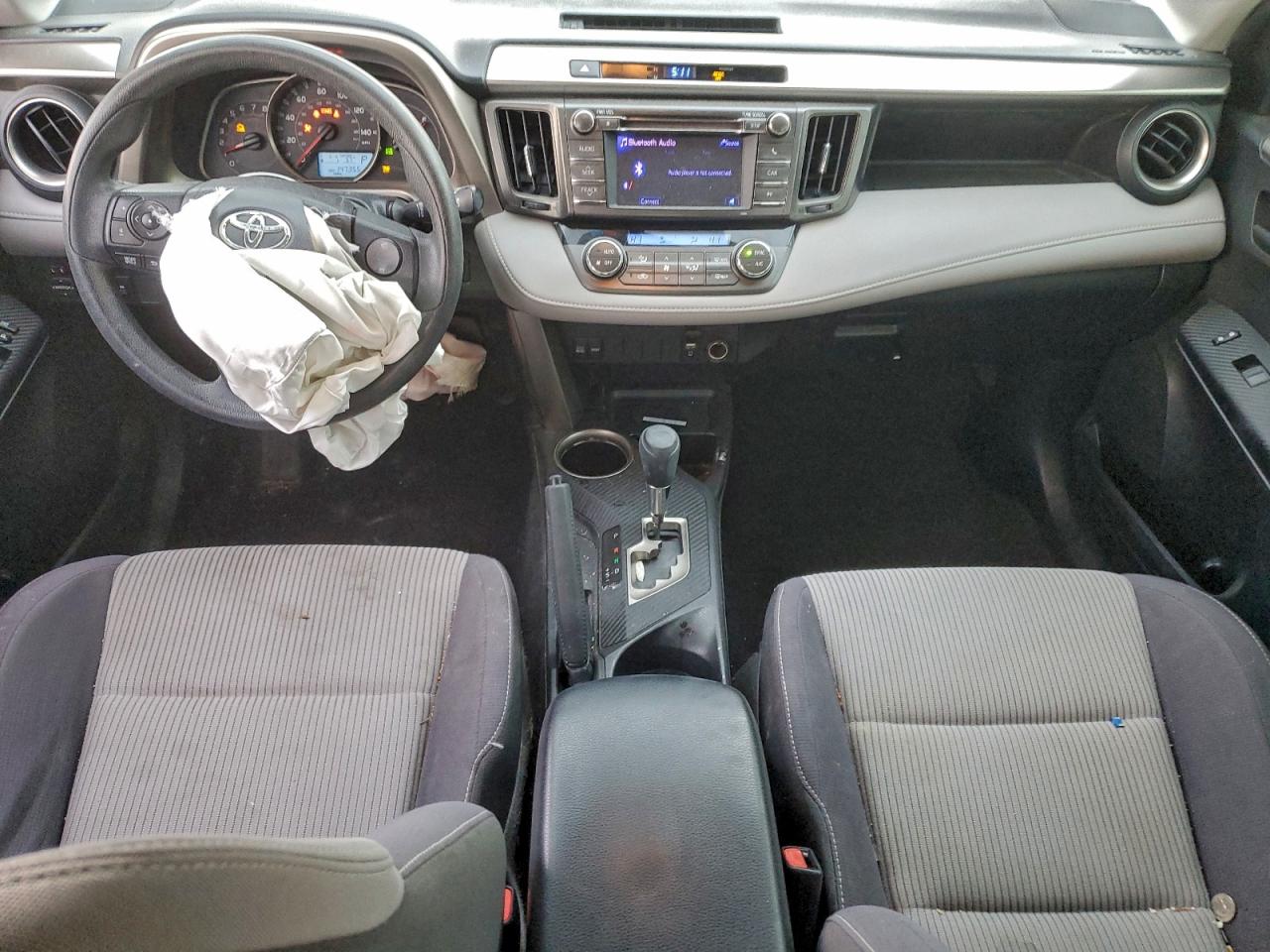 Toyota RAV4 Xle Image 7