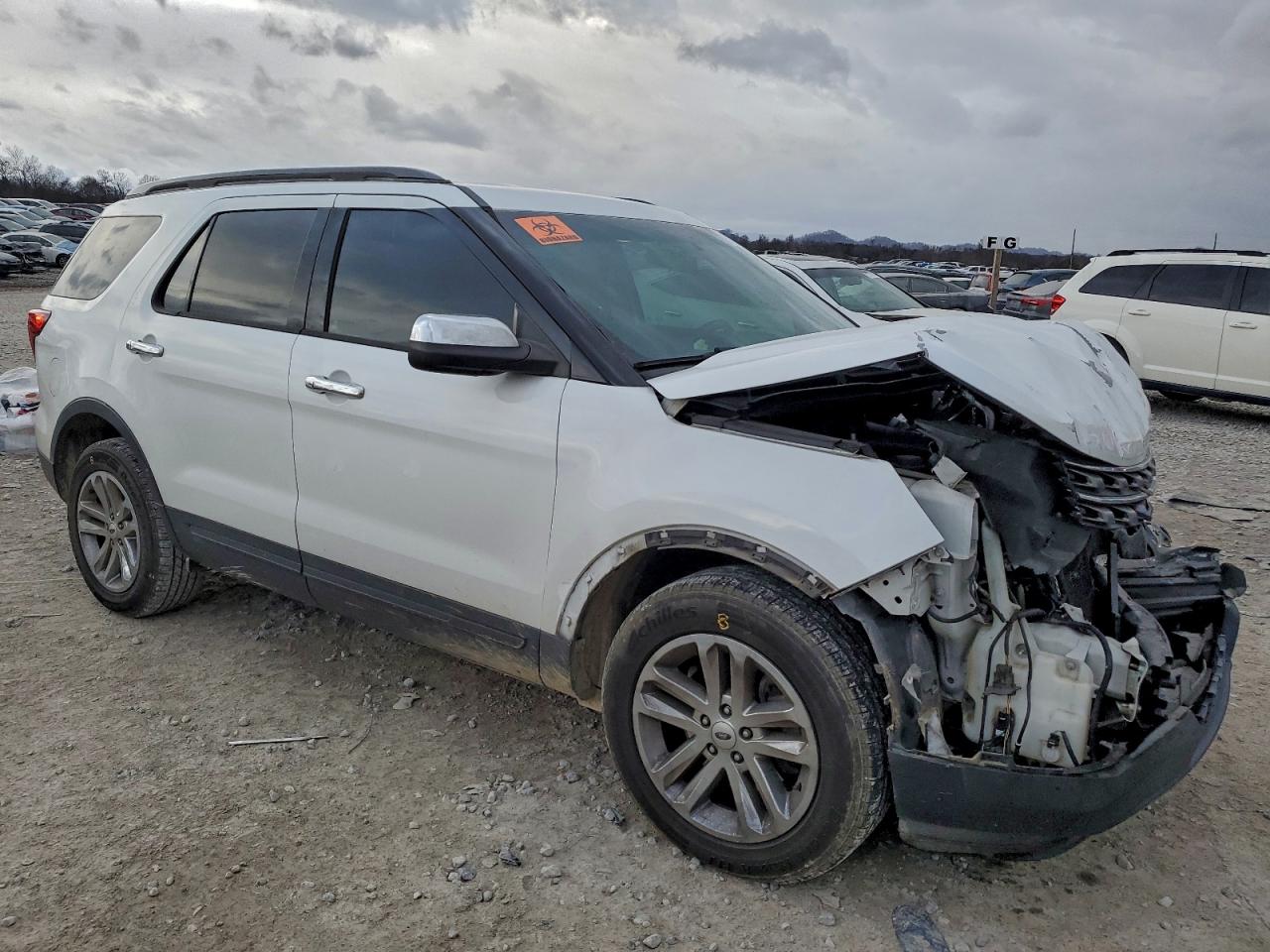 Ford Explorer Image 7