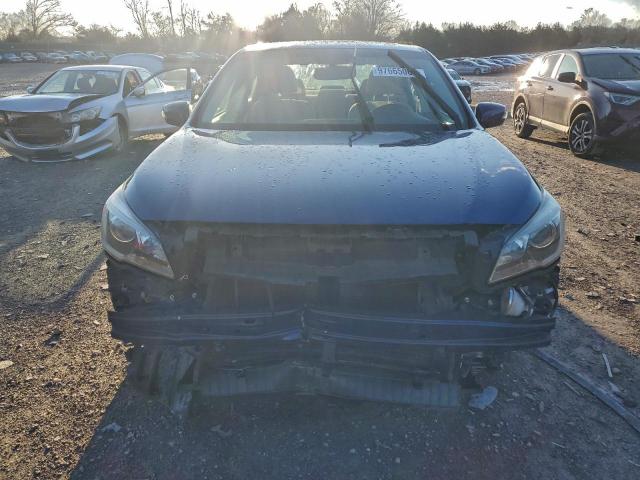 Subaru Legacy 2.5i Limited Image 3