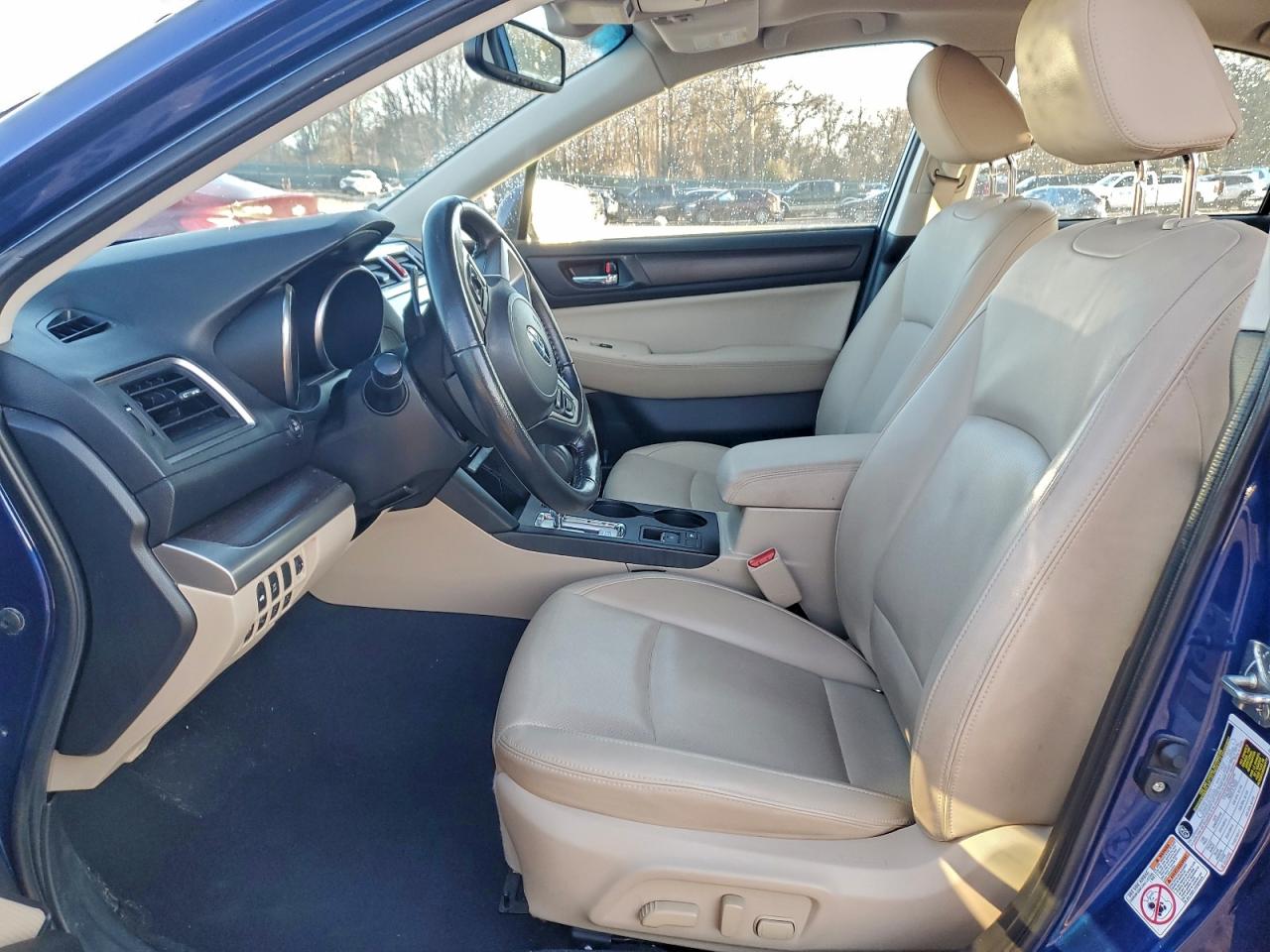 Subaru Legacy 2.5i Limited Image 11