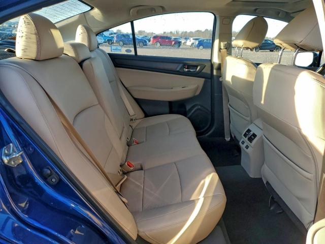 Subaru Legacy 2.5i Limited Image 4