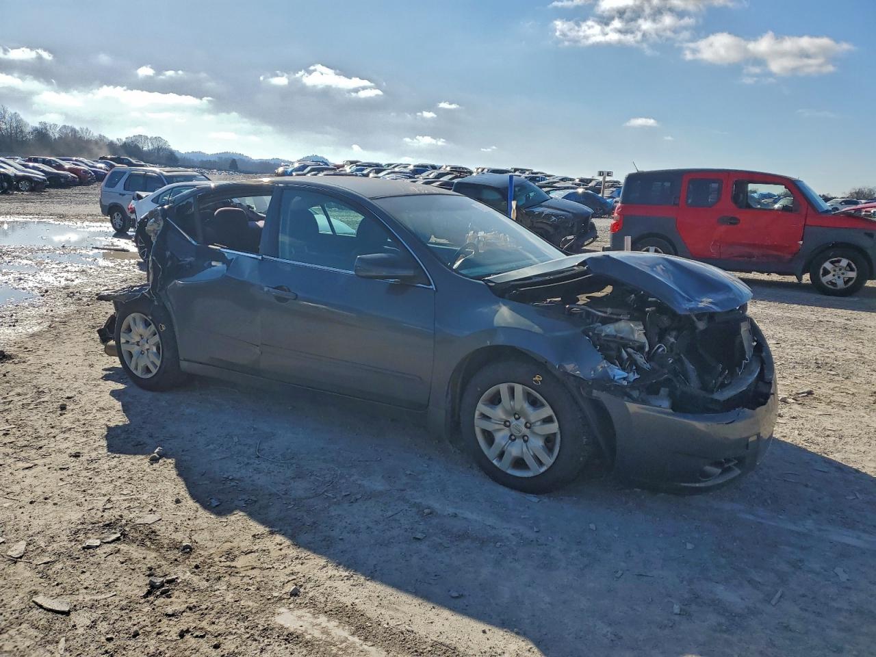 Nissan Altima Base Image 5