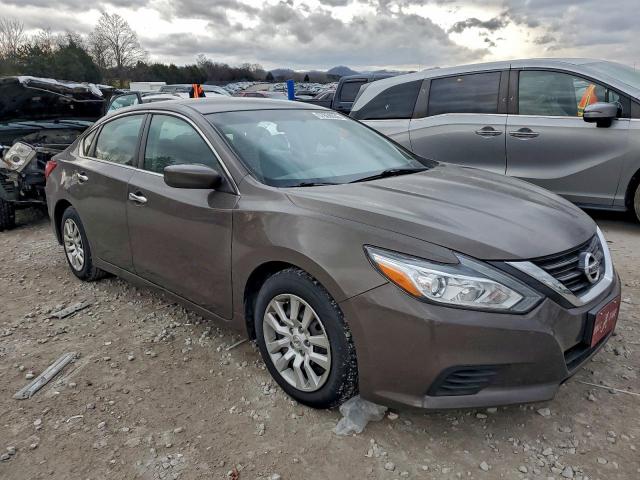 Nissan Altima 2.5 Image 11