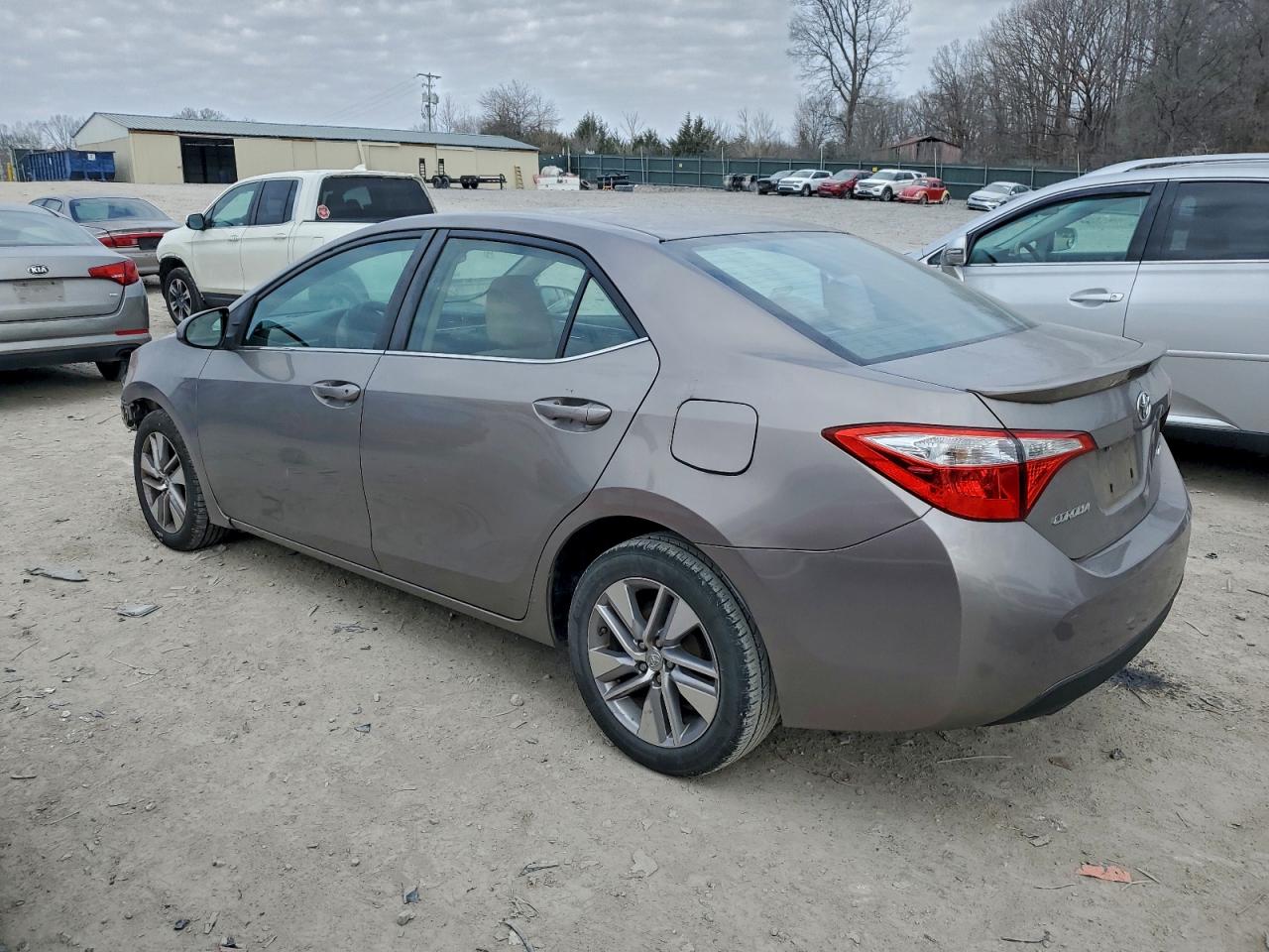 Toyota Corolla Eco Image 2