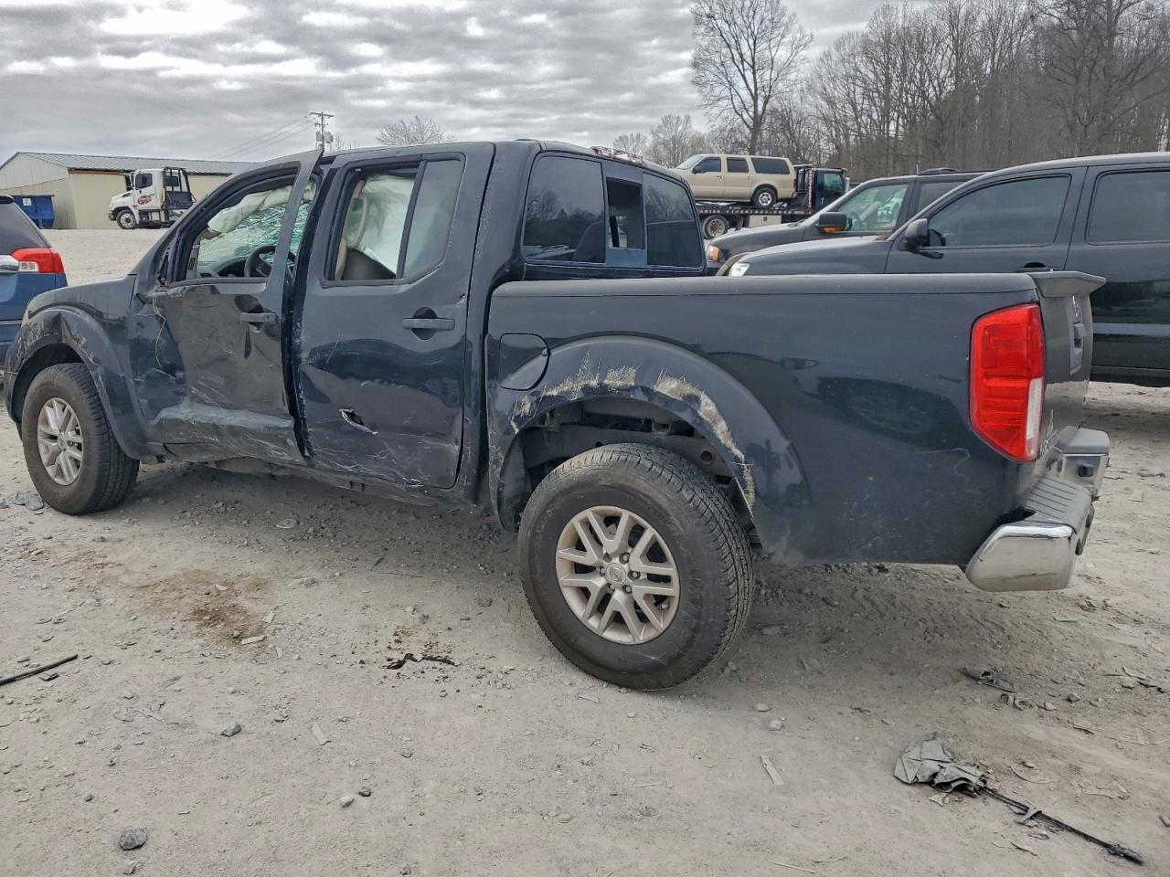 Nissan Frontier S Image 4