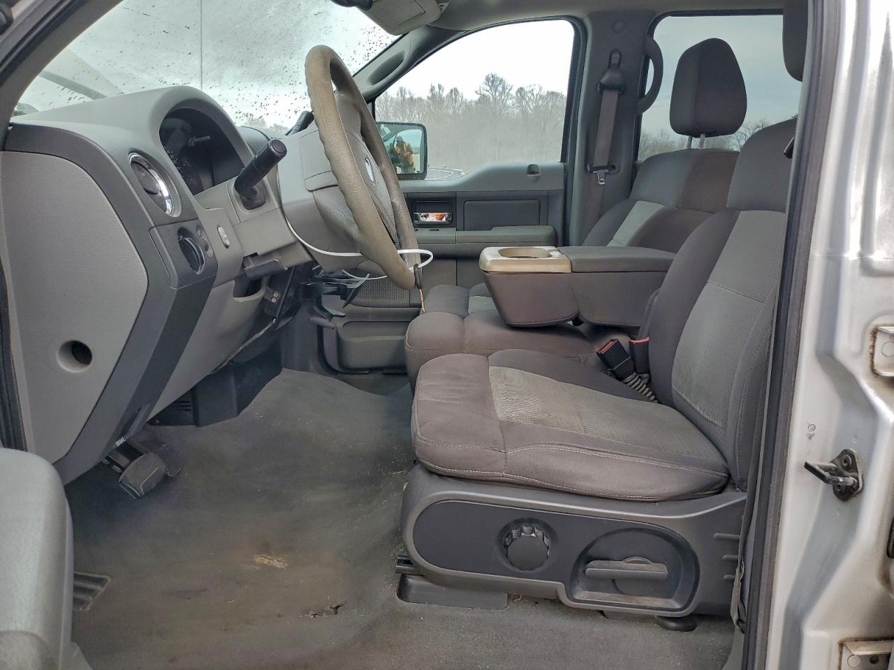 Ford F-150 Supercrew Image 9