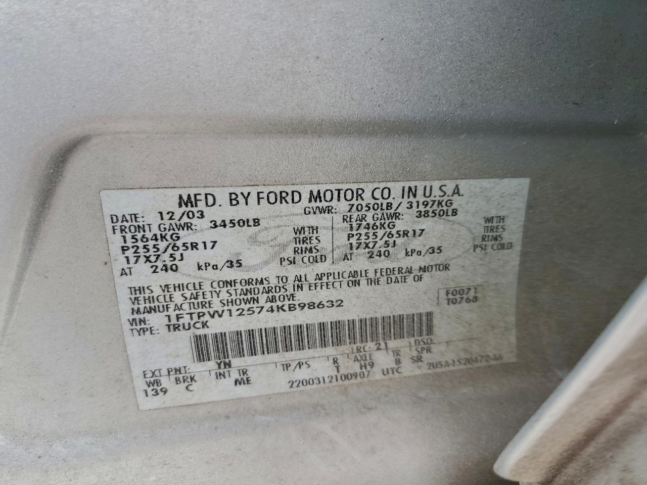 Ford F-150 Supercrew Image 11