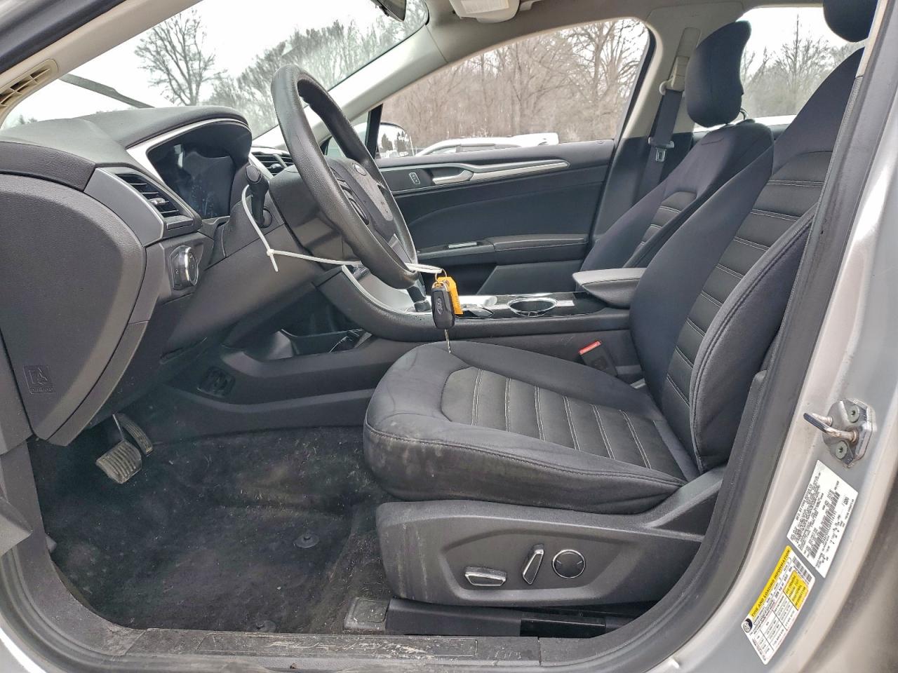 Ford Fusion Se Image 10