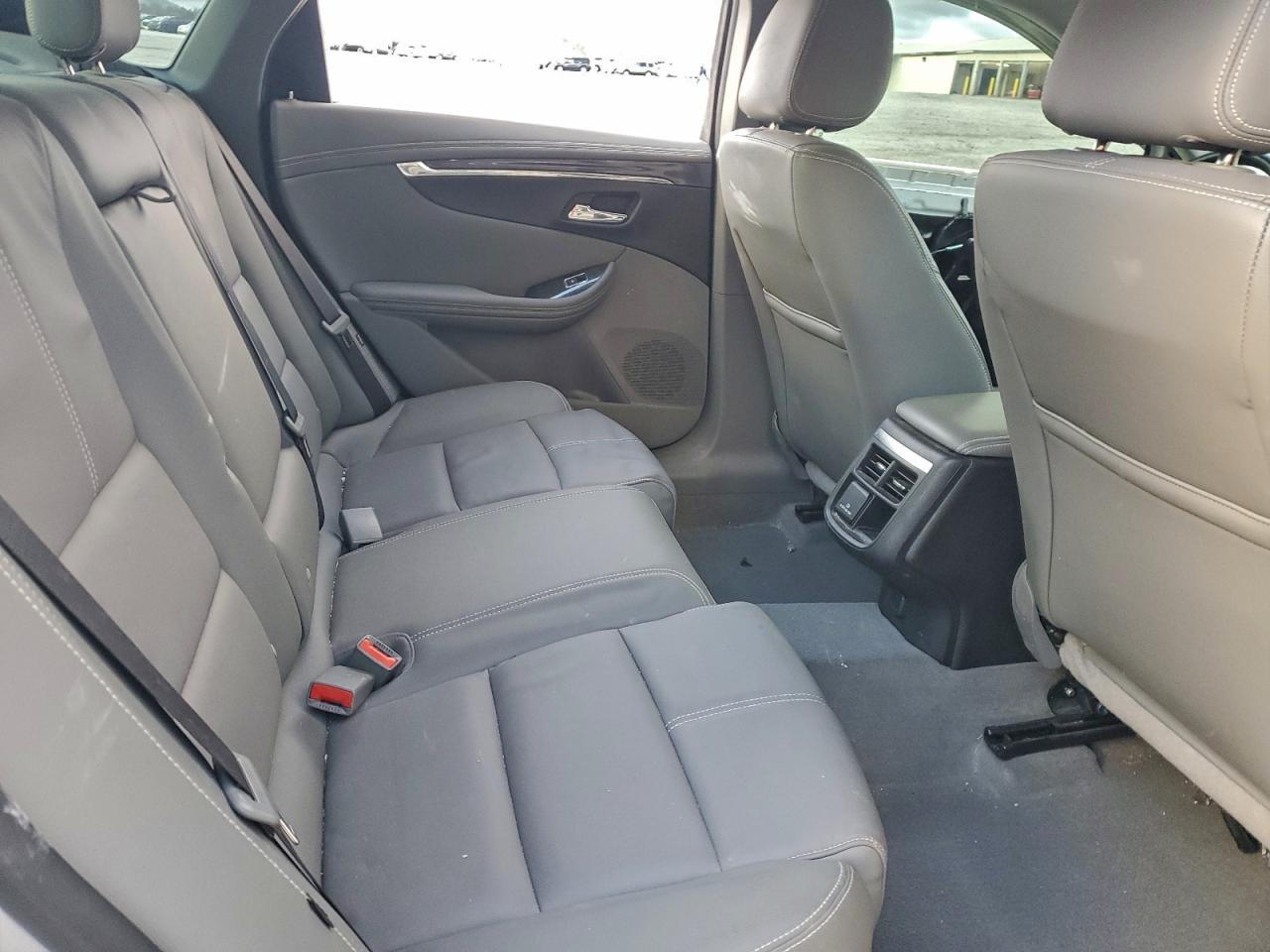 Chevrolet Impala Lt Image 9