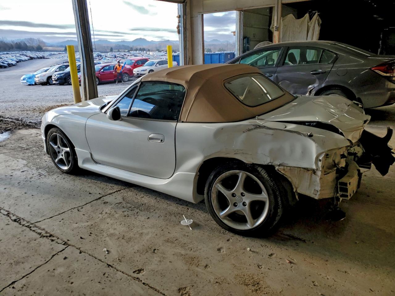Mazda Mx5 Base Image 12