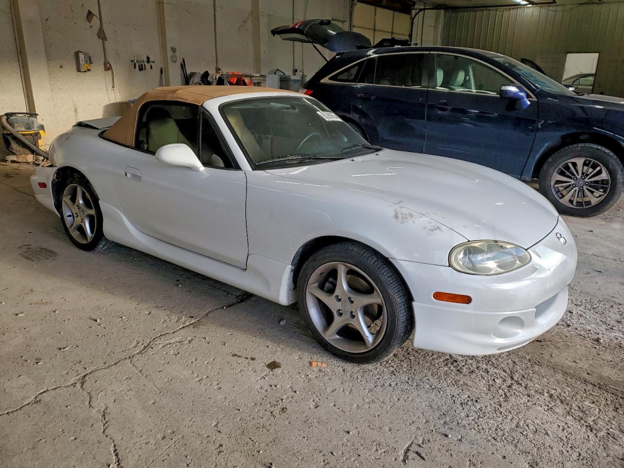 Mazda Mx5 Base Image 2