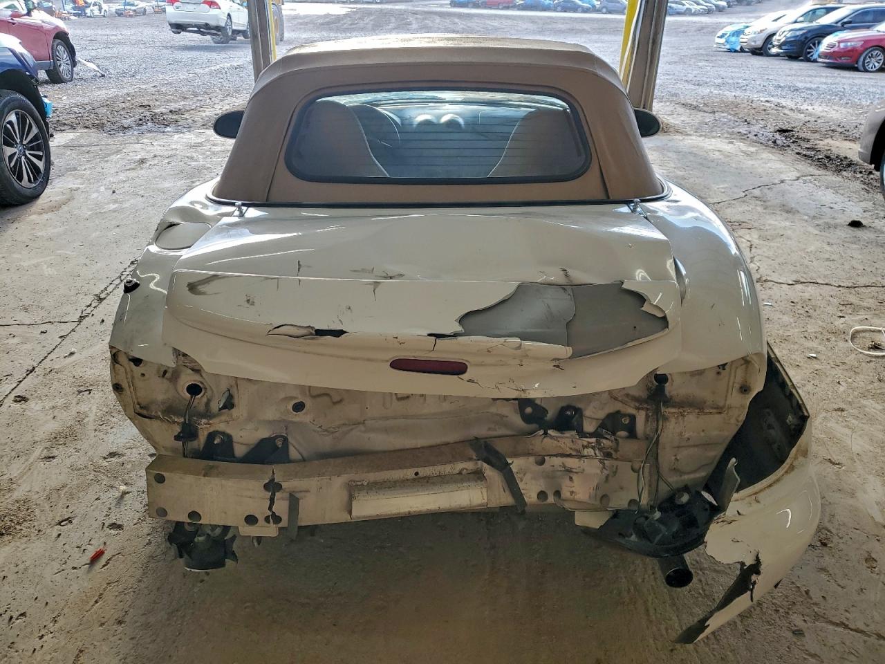 Mazda Mx5 Base Image 5